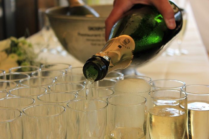 Glasses of champagne